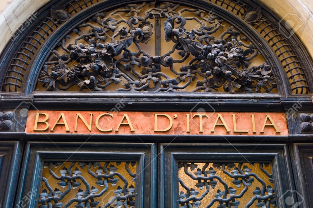 22737967-a-branch-of-the-banca-d-italia-in-venice-italian-banks--Stock-Photo.jpg