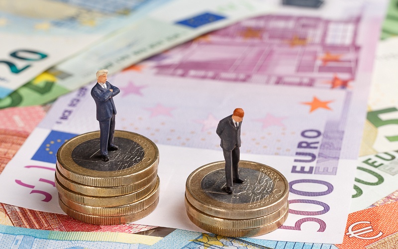 More information about "How To Benefit From Italian Crisis"