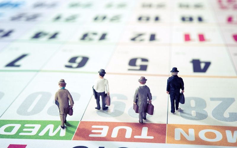 Do options trade on expiration day