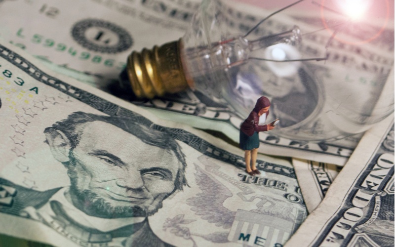 More information about "Pre Earnings Pattern in Apple"