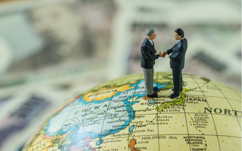 More information about "How to Hedge a Position with Options"