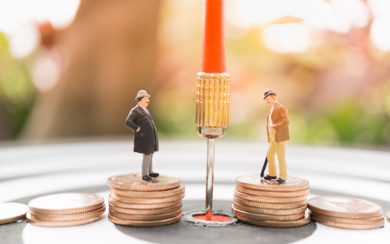 How Hedge Funds Trade Options | Billionaire's Portfolio | Page